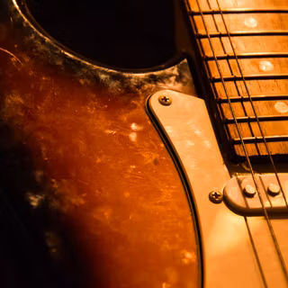 Old guitar wallpaper