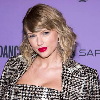 Billie Eilish and Taylor Swift wallpaper