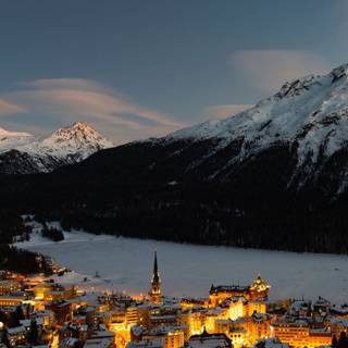 Winter village iPhone wallpaper