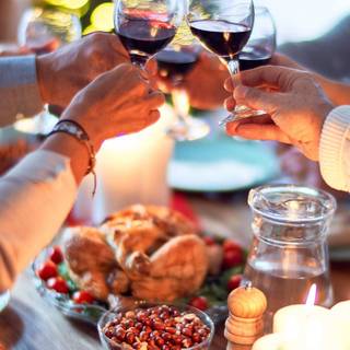 Thanksgiving dinner iPhone wallpaper