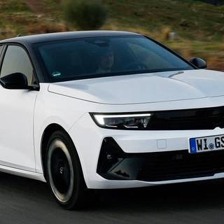 Opel Astra 2023 wallpaper