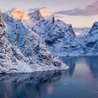 Mountain winter iPhone wallpaper