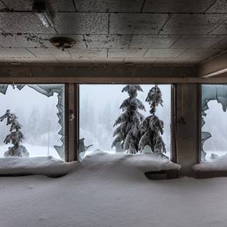Winter snow window wallpaper