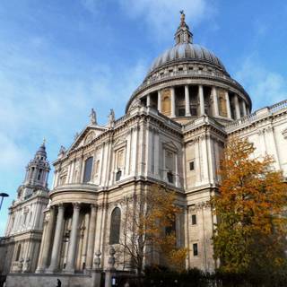 Baroque architecture wallpaper