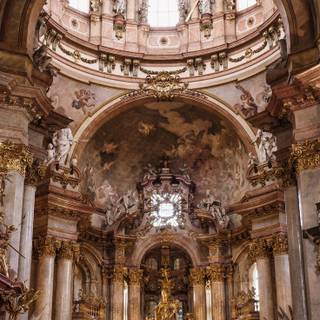 Baroque architecture wallpaper