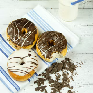 Donuts 4k wallpaper