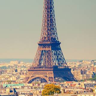 Eiffel Tower iPhone wallpaper