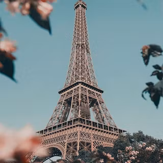 Eiffel Tower iPhone wallpaper