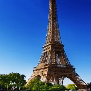 Eiffel Tower iPhone wallpaper