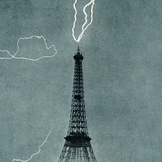 Eiffel Tower iPhone wallpaper