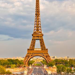 Eiffel Tower iPhone wallpaper