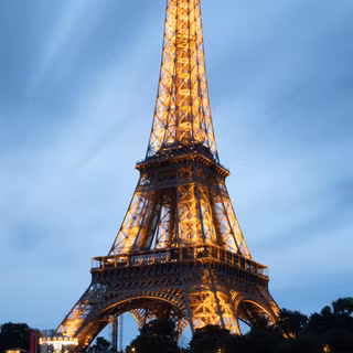 Eiffel Tower iPhone wallpaper