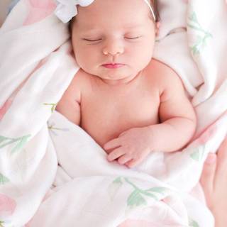 Baby birth wallpaper