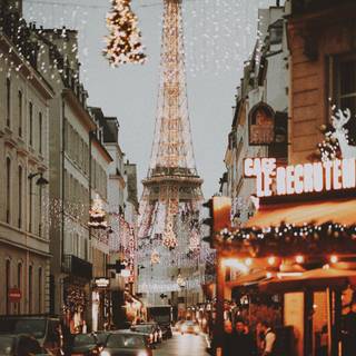 Eiffel Tower Christmas wallpaper