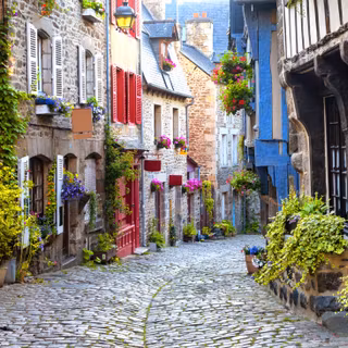 Pretty town wallpaper