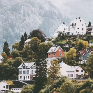 Pretty town wallpaper