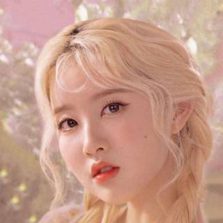 Park Si Eun wallpaper