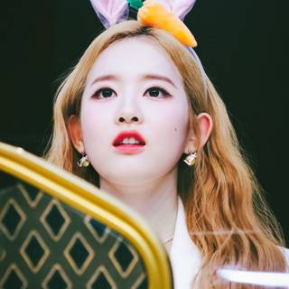 Park Si Eun wallpaper