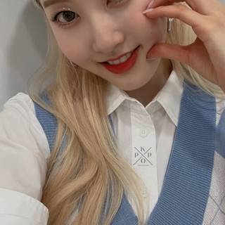 Park Si Eun wallpaper