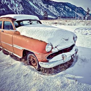 Vintage car winter wallpaper