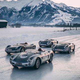 Vintage car winter wallpaper