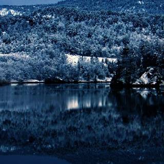 Winter night mountain lake wallpaper