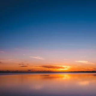 Blue sky reflection wallpaper