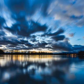 Blue sky reflection wallpaper