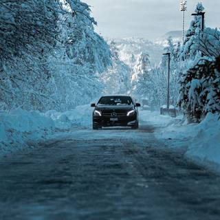 Winter vehicle wallpaper