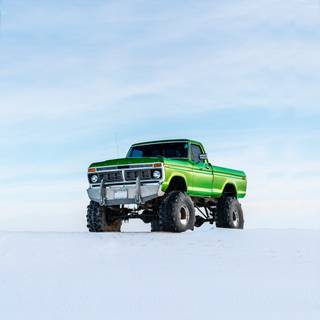 Winter vehicle wallpaper