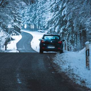 Winter vehicle wallpaper