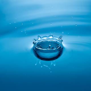 4k waterdrop wallpaper