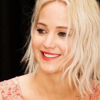 Jennifer Lawrence iPhone wallpaper