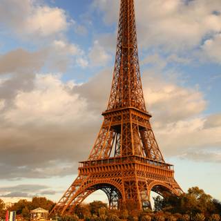 Eiffel Tower phone wallpaper