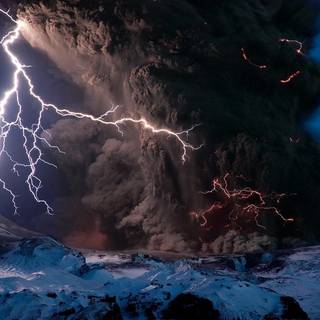 Tornado and lightning wallpaper