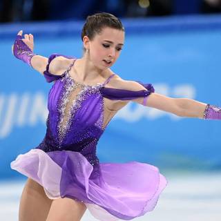 Kamila Valieva wallpaper