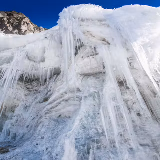 Mountains Uganda wallpaper