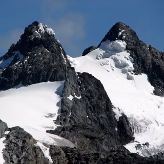 Mountains Uganda wallpaper