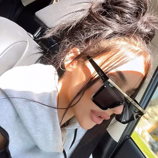 Stina Kayy wallpaper