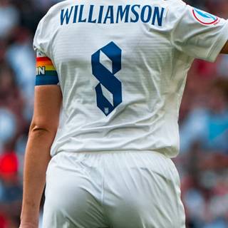 Leah Williamson iPhone wallpaper