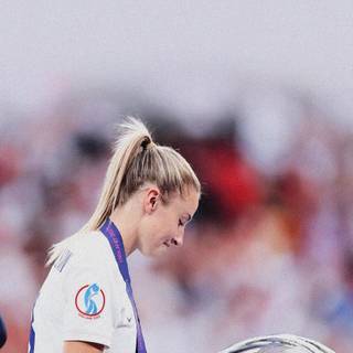 Leah Williamson iPhone wallpaper