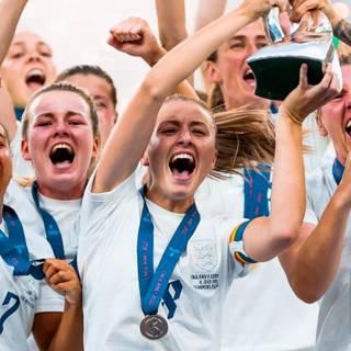 Leah Williamson iPhone wallpaper