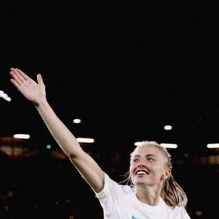 Leah Williamson iPhone wallpaper