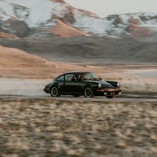 Porsche 911 1983 iPhone wallpaper
