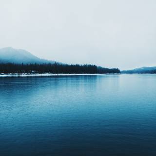 Blue winter lake wallpaper