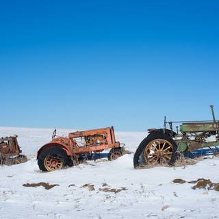 Winter tractors wallpaper