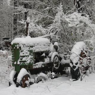 Winter tractors wallpaper