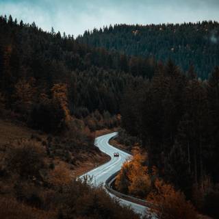 Valley autumn wallpaper