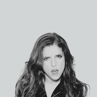 Anna Kendrick iPhone wallpaper