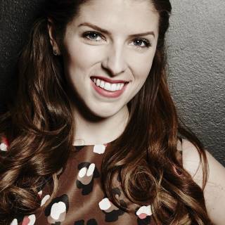 Anna Kendrick iPhone wallpaper